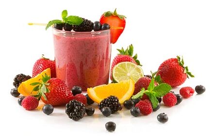 Jugo de frutas y bayas para perder peso rápidamente.